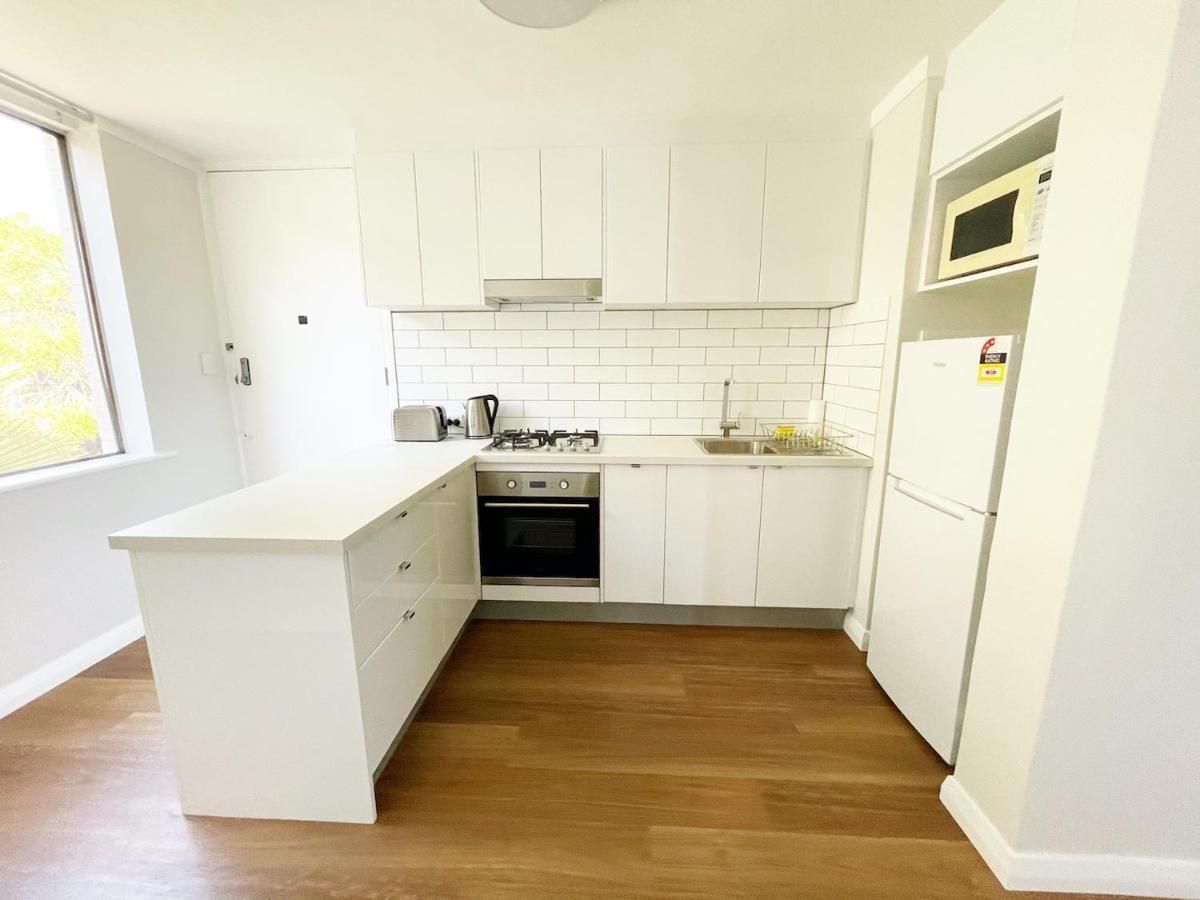 Studio 101 - First Floor Fremantle Studio Apartment Bagian luar foto