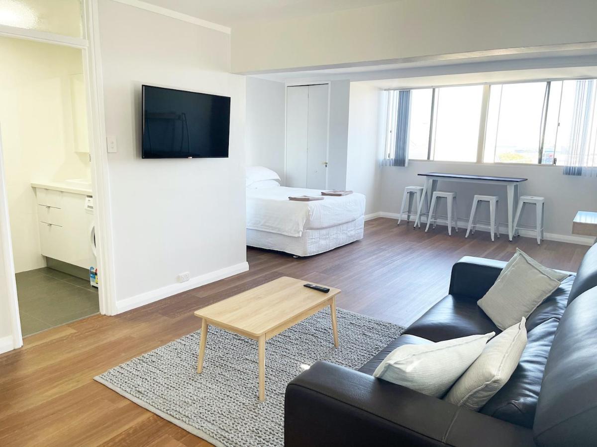 Studio 101 - First Floor Fremantle Studio Apartment Bagian luar foto